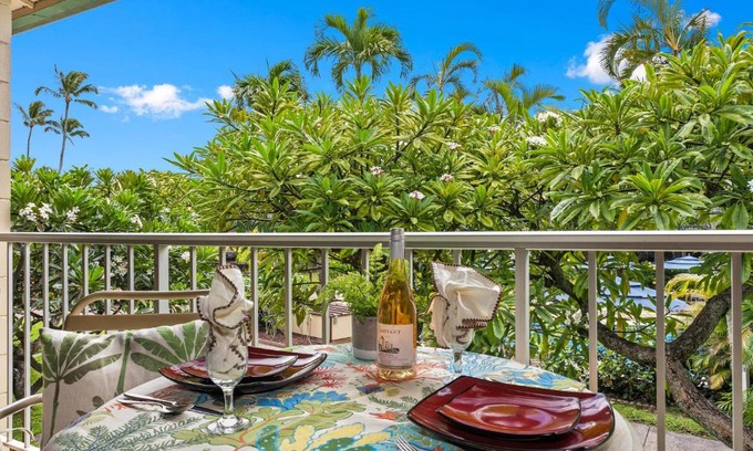 Napili Apartamento | Napili Shores D227 · NS D227 OceanFront Resort w Pool