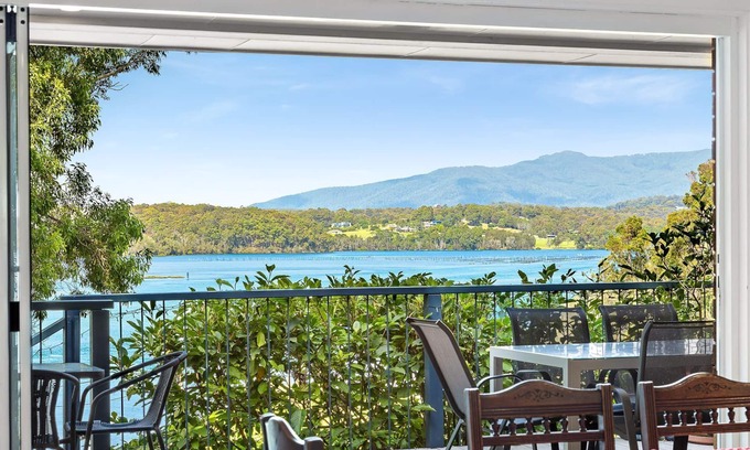 North Narooma Casa | Narooma North - Views of the Inlet