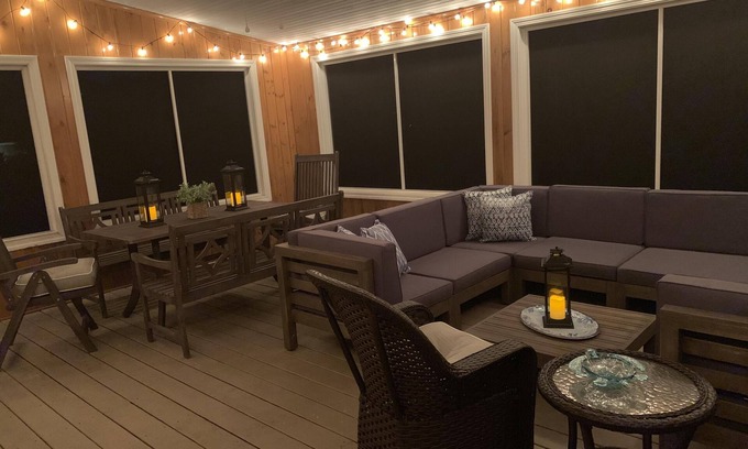 Narragansett Pier Casa | Narragansett Pier! Fácil paseo al malecón, comida y diversión! 1 mi de la playa!