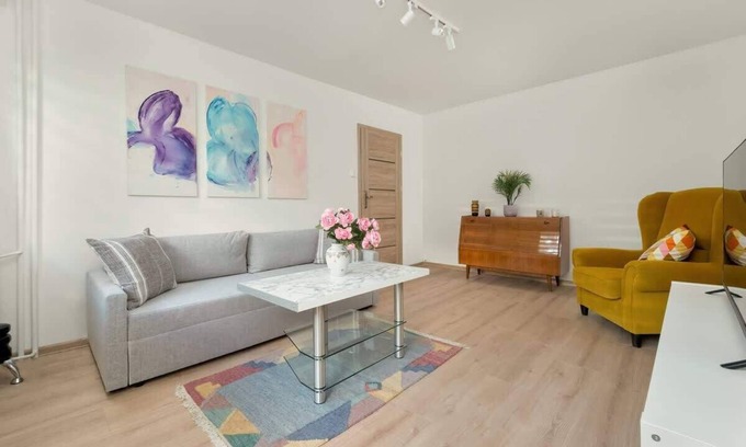 Srodmiescie Apartamento | Narutowicza 131 | Fashionable Apartment | Balcony
