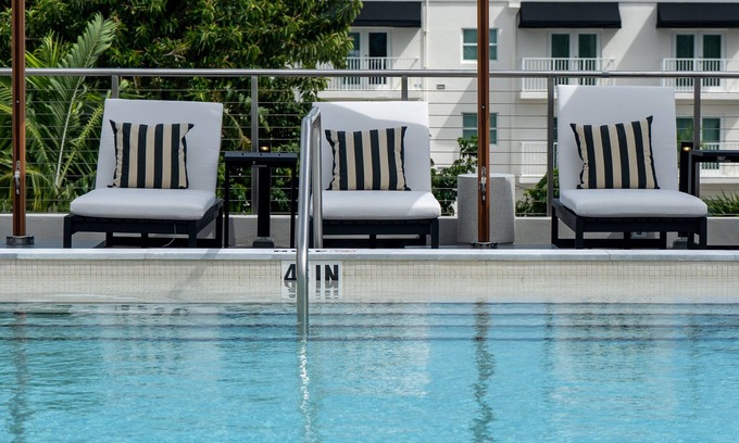 South Beach Hotel | Nassau Suite South Beach - an All Suites Hotel