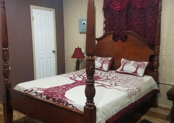 Port of Spain Apartamento | Nath's Inn