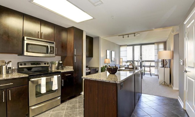 Aurora Highlands Apartamento | National at Pentagon City