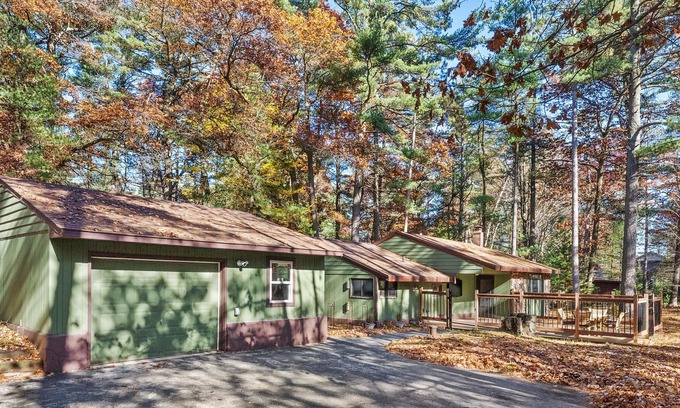 Sheboygan Cabina | Natural Setting Cabin close to Sheboygan/Kohler
