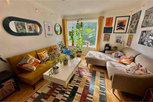 Seisdon Chalet De Esquí | Nature as a home for inspiration
