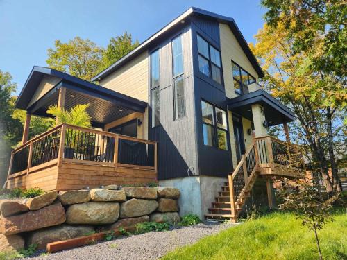 Saint-Brigitte-de-Laval Casa | Nature Comfort & SPA - Chalet Moderno