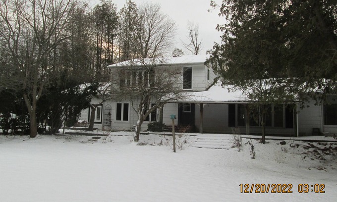 Markham Casa | Nature lovers retreat just 10 minutes North of the City