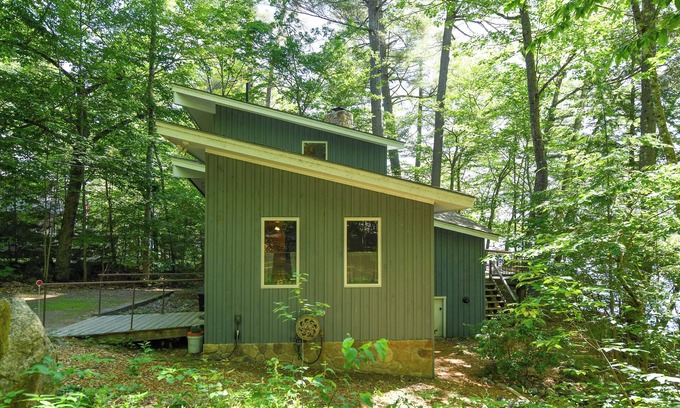 West Poland Cabaña | Nature Lover’s Retreat on Thompson Lake – Cozy Cottage Escape