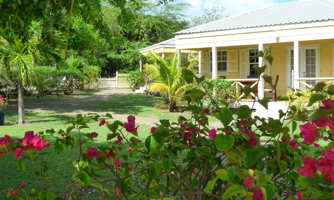 St. John's Cabaña | STUDIO COTTAGE adecuado para 1 o 2 adultos