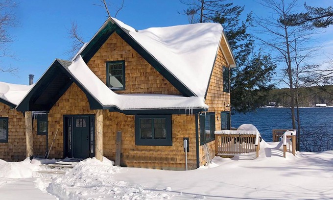 Bridgton Cabina | Nature pure. Lakeside cabin near skiing and the charming town of Bridgton.