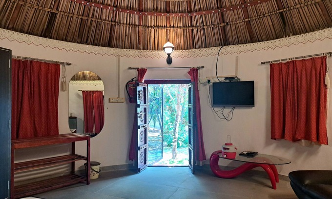 Udaipur District Cabaña | Nature Retreat Cottages Jaisamand Udaipur