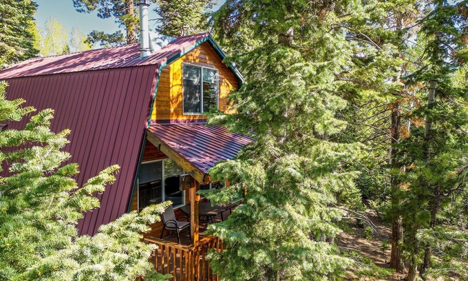 Meadow View Heights Cabina | Nature's Charm