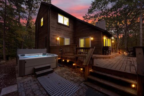 Lake Harmony Estates Casa | Nature's Paradise with Hot Tub and Fire Pit