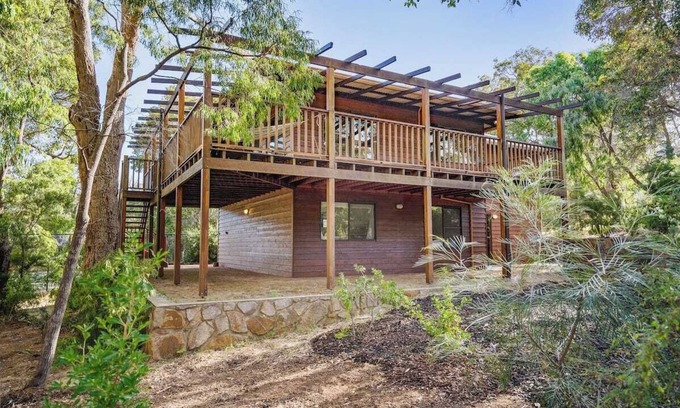 Eagle Bay Casa | Nature's Retreat Eagle Bay