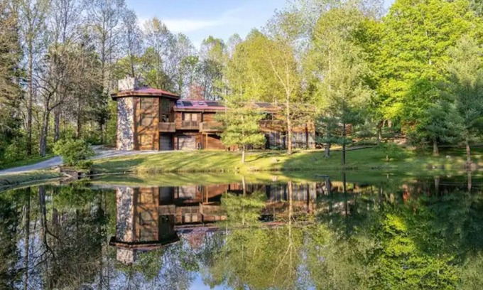 New Richmond Cabina | Nature Spa House | Hot Tub, Sauna, Pool, Relax