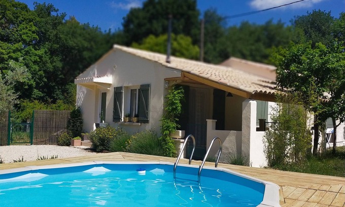 Peypin-d'Aigues Casa | VILLA CON PISCINA EN LA NATURALEZA