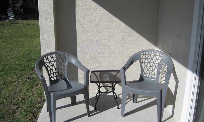 Palm Harbor Casa | Nautical Escape