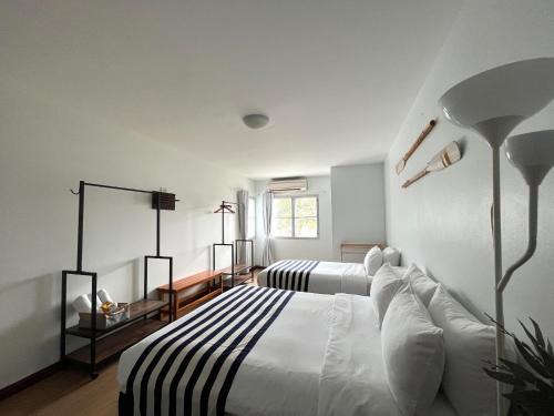 Khuekkhak Cama Y Desayuno | Nautical Home & Seashell House B&B