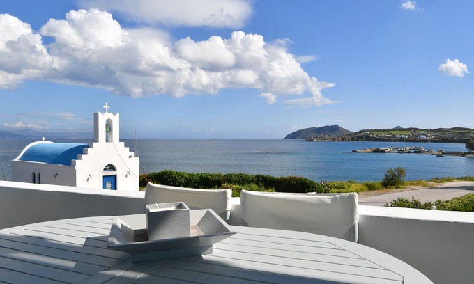 Ampelas Casa | "Nava" Devine Water Front House in Ambelas