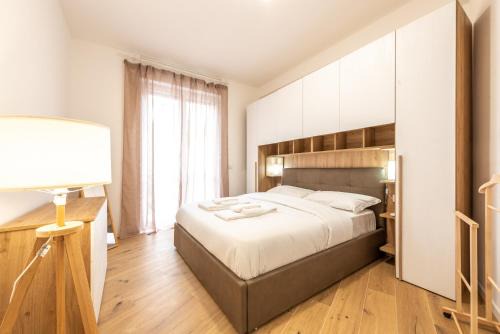 Zona Solari Apartamento | Navigli 2-Bedroom and Sofa Bed Home