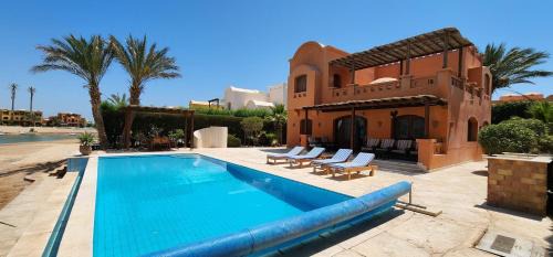 El Gouna Villa | Nayah Stays, Lagoons beach, Paradise 3 ensuite with private pool