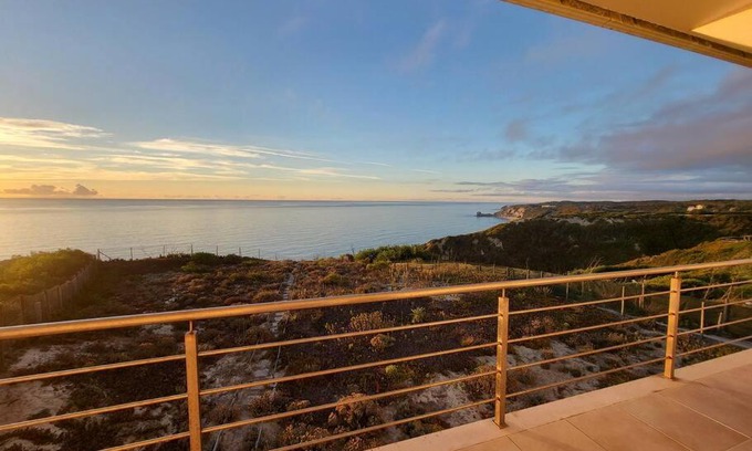 Vale Furado Apartamento | Nazare Uninterrupted Views and Sounds of the Sea