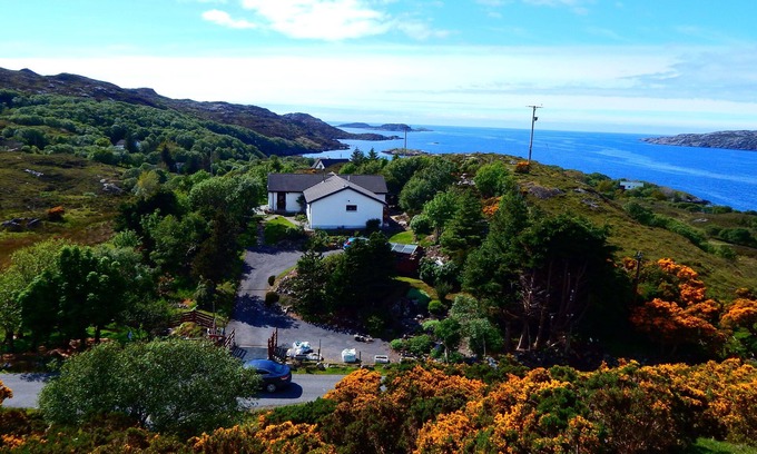 Inverkirkaig Casa | NC 500 | Lochinver | Self Catering | Cruachan Holiday Home