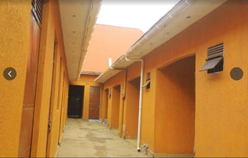 Kasese Casa | ndugu gardens kasese guest house