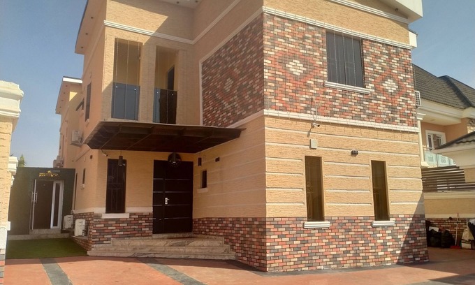Orozo Apartamento | Nduson Crown Apartment