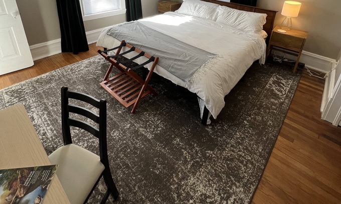 Northeast Minneapolis Arts District Apartamento | NE Minneapolis Brick Beauty- Unit 2