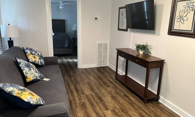 New Bern Casa | Near airport, restaurants, and river, Smart Tvs in all rooms