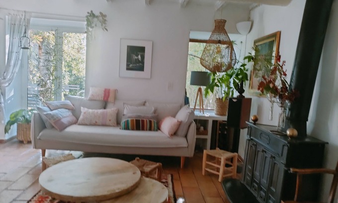 Beaurecueil Casa | Near Aix en Provence, 20 minutes from the TGV, country house for 6 people