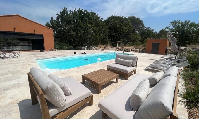 Fuveau Casa | Near Aix en Provence - Architect-designed house with century-old oak tree