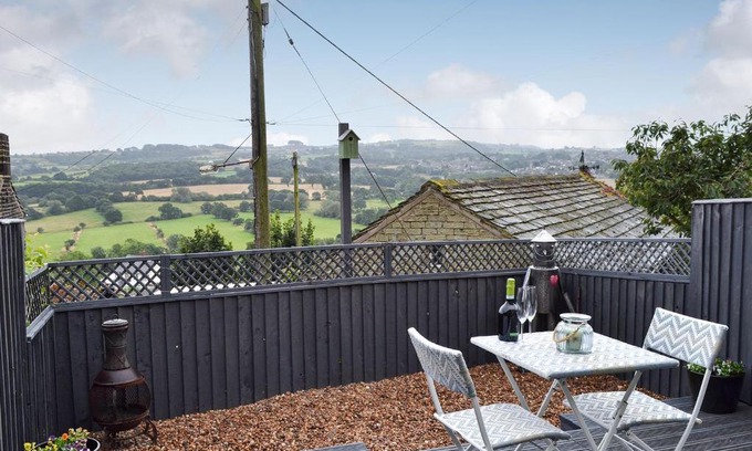 Grange Moor Casa | Near Bank View Cottage