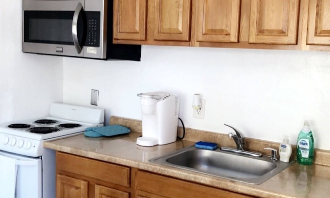 Richmond Apartamento | Cerca de Bart, Ferry, Kaiser, Richmond Refinery y 580/80 HWY
