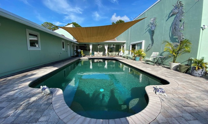 Seminole Casa | Adult Only Island Rum Suites La habitación verde
