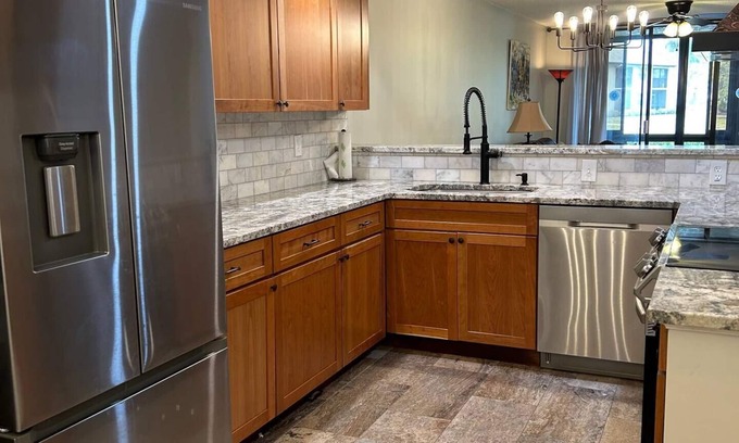 South Bradenton Condominio | Near Beaches & Outdoor Activites! Relaxation and Fun! 2 BR/BA/LR & KITCHEN