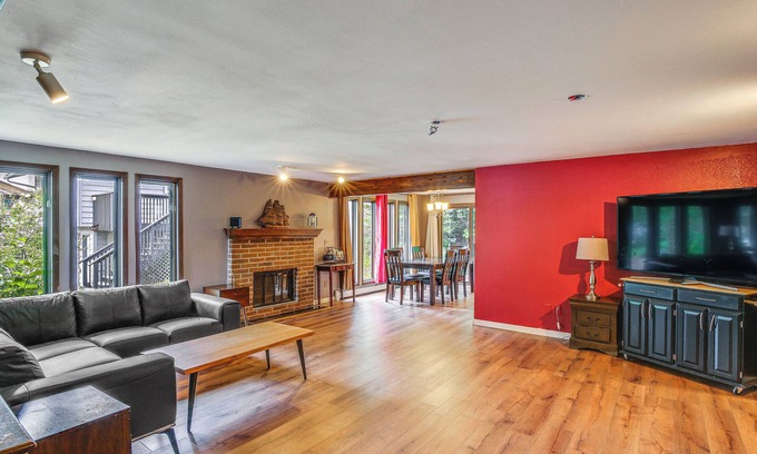 Northeast Anchorage Cabaña | Near Downtown & Fishing: Anchorage Escape!