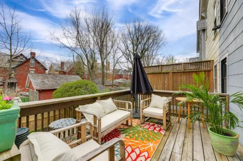 East Walnut HIlls Casa | Near Dtwn, Dining and Bars Spacious Cincy Home Base