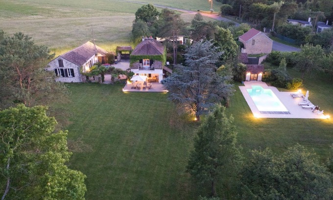 Hericy Casa | Cerca de Fontainebleau - Encantadora casa con piscina climatizada y parque