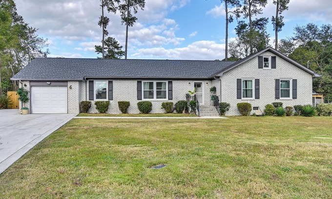 Westover Casa | Near Fort Liberty: Home w/ Yard in Fayetteville!