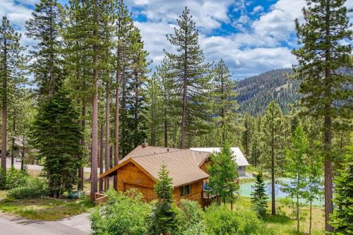 Twin Peaks Casa | Near Lake and Lifts Tahoe Home with Deck and Views!