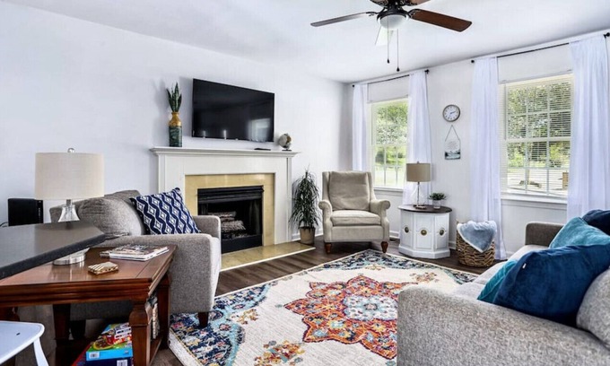 Cartersville Casa | Near Lake Point Sports & Downtown with Yard, Grill and Fire pit