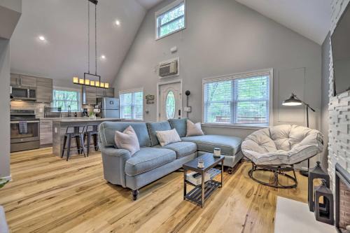 Long Pond Casa | Near Lakes and Resorts Pet-Friendly Long Pond Abode
