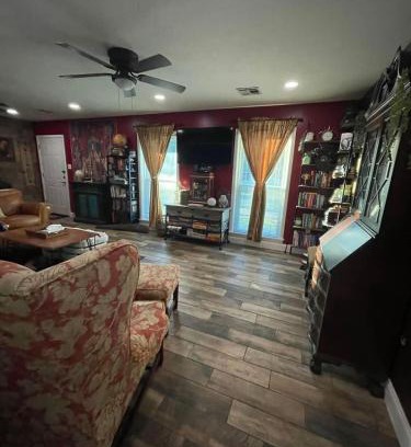 Highlands - Perkins Casa | Near LSU Health district 3BR 2BA House quiet area