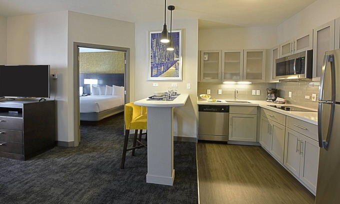 Little Rock Medical District Condominio | Cerca del centro médico. Desayuno buffet gratis. Gimnasio.