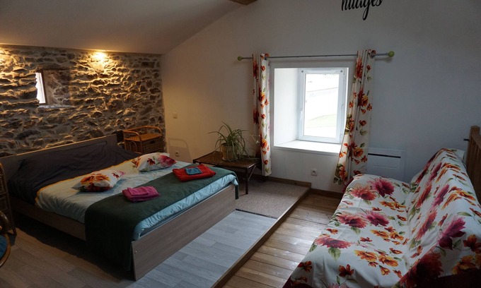 Bouguenais Casa | Near Nantes / airport: Rustic charming house