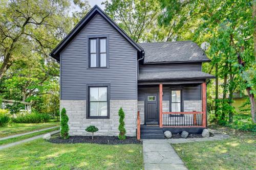Near Northwest Casa | Near Notre Dame Charming South Bend Home!
