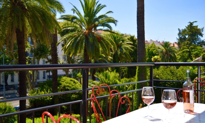 Cimiez Apartamento | Near Place Garibaldi, 1 dormitorio moderno con fabulosa terraza soleada, vista al jardín