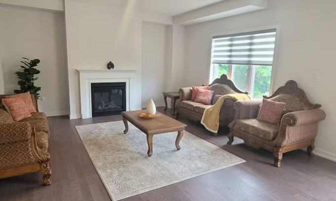 Simcoe Casa | Near Port Dover/Turkey Point Furnished 5BR House